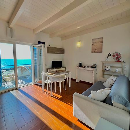 Alba Suite-Rome Airport Fco-Fronte Mare Fiumicino Ngoại thất bức ảnh