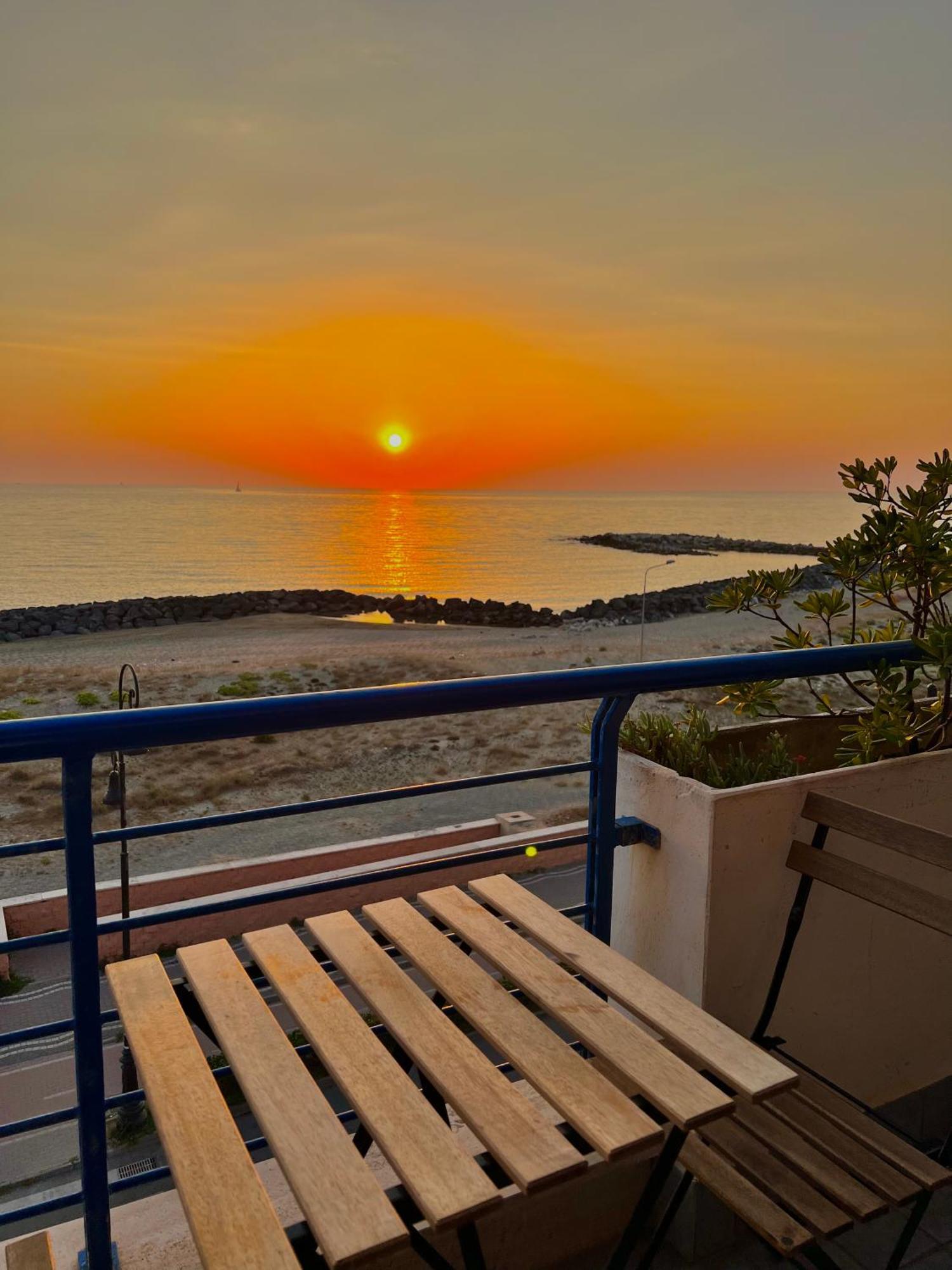 Alba Suite-Rome Airport Fco-Fronte Mare Fiumicino Ngoại thất bức ảnh